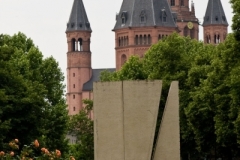 Mainz: Denkmal Unteilbares Deutschland, Fischtorplatz